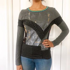 Floral striped pattern gray long sleeve tee